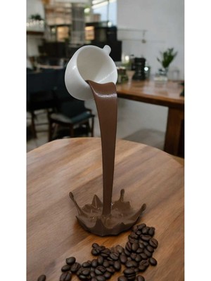 Dökülen Kahve Figürü - Dekoratif Obje -Biblo - Kahve- Sıcak Çikolata Figür