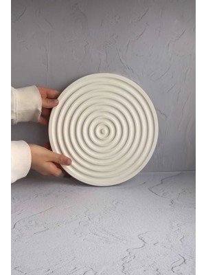 Dekoratif Yuvarlak Çizgili Sunum Tepsi (24 cm )