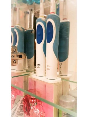 Dekoratif ve Kullanışlı Diş Fırçalık