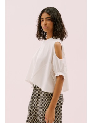 Cut Out Detaylı Karpuz Kol T-Shirt Ekru Y2523835_049