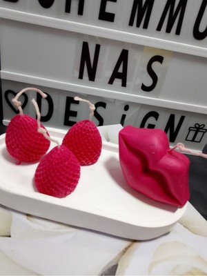 Soyawax 3 Çilek 1 Dudak Mum Seti Çilek Kokulu