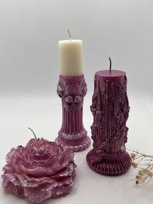 Kendinden Şamdanlı Sanatsal,sarmal ve Şakayık Çiçeği Metalik Pembe Altın Renk 3 Lü Mum Seti