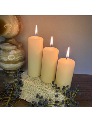 3 Adet Silindir Mum Krem 11-9-7 cm Çap 4 cm