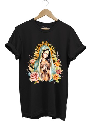 Renkli Meryem Ana Baskılı %100 Pamuk Regular Fit Bisiklet Yaka T-Shirt