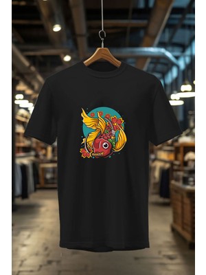 Japon Altın Balık Sokak Stili Baskılı Şık Tasarımlı %100 Pamuk Bisiklet Yaka T-Shirt