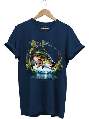 Balıkçılık Levrek Balıkçılığı Fishing Doğa ve Deniz Baskılı Regular Fit %100 Pamuk Tişört