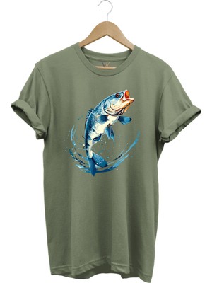 Balıkçılık Levrek Balığı Baskılı Renkli Tasarım %100 Pamuk Regular Fit Bisiklet Yaka T-Shirt