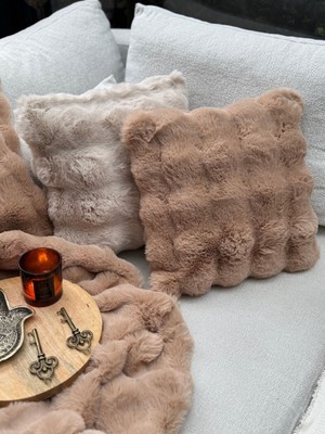 Peluş Kırlent Kılıfı Pofuduk Yastık Tek Taraflı Pelus Yastik 40 x 40 Bubble Pelus Kırlent Kare