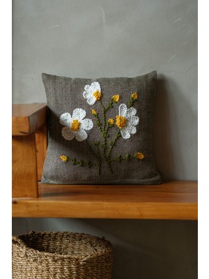 Punch Nakışı Işlemeli Keten Kırlent Kılıfı