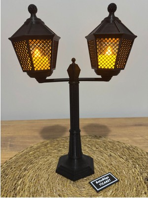 Mini Sokak Lambası ve 2 LED Mum, Siyah, Şık ve Kullanışlı Dış Mekan Aydınlatması