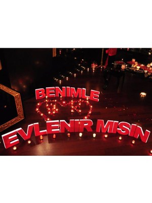 Turkuaz Renkli Sevgi Dolu Evlilik Teklifi ve Evlenir Misin Yazısı Şık Hediye