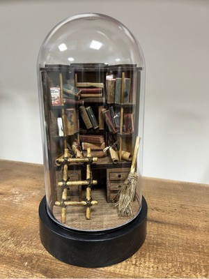 El Yapımı Ahşap Minyatür Kitaplık, 12X20CM, Zarif ve Şık Tasarım