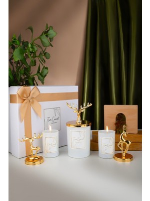 Beyaz Kutulu Vanilya Kokulu Gold Geyik Tepelikli 3'lü Dekoratif Mum Seti