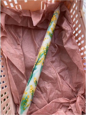 Ekru ve Yeşil Sarı Desenli Şamdan Mumu, Şık ve Doğal Ev Dekoru Için Ideal