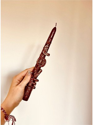 El Yapımı Bordo Kırmızı Şamdan Mum, Şık ve Sıcak Atmosfer Için Tasarlandı