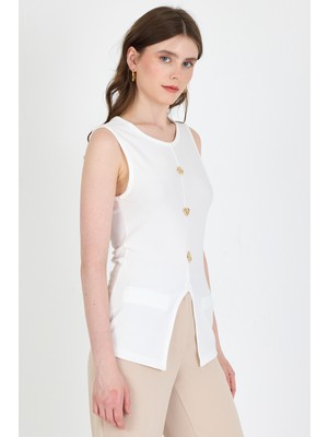 Beyaz Kolsuz Düğme Detaylı Cep Detaylı Bluz 017