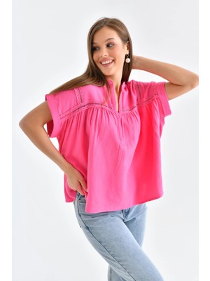 Dantel Detay Kısa Dokuma Bluz