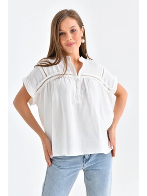 Dantel Detay Kısa Dokuma Bluz