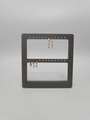 About The Perfect Gri Küpe Organizer Standı, Şık ve Kullanışlı Mücevher Saklama Çözümü.