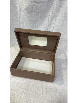 About The Perfect Aynalı Çok Bölmeli Organizer Sandık, Makyaj ve Takı Saklama Kutusu