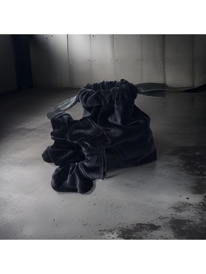 About The Perfect Şık Siyah Organizer Toka, Düzen Sağlayıcı Aksesuar, Pratik ve Kullanışlı Ürün