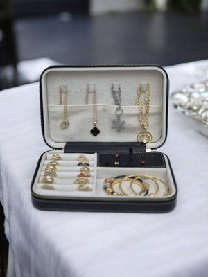 About The Perfect 14X21 cm Büyük Ahşap Deri Takı Saklama Kutusu, Seyahat Için Şık ve Kullanışlı Ürün