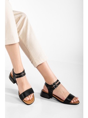 Kadın Hakiki Deri Bantlı Alçak Topuklu Sandalet - Siyah