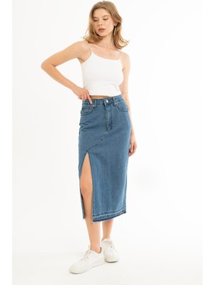 Kadın Yüksek Bel Yırtmaçlı Midi Boy Denim Etek Mavi
