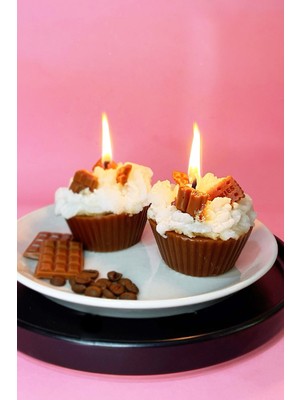 Ikili Cup Cake Kokulu Kahverengi El Yapımı Dekoratif Mum, Şık ve Doğal Atmosfer Sağlar.