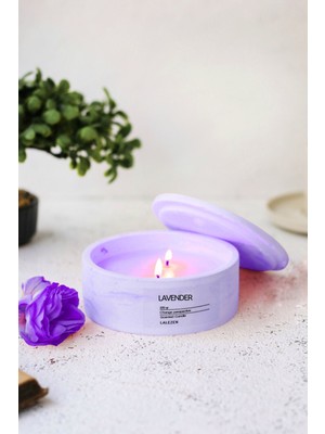Mor Lavanta Kokulu Kapaklı Mum, Huzur ve Rahatlık Sağlar.