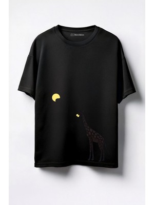 Merch&ice Dolunayda Zürafa Baskılı Unisex Oversize T-Shirt Siyah