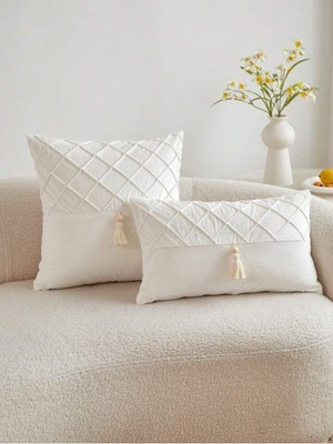 Krem Renkli Püsküllü Dekoratif Kırlent Kılıfı, Şık ve Rahat Tasarım