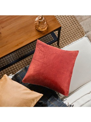 Kiremit Renkli Çizgili Kadife Yastık Kılıfı, Şık ve Rahat Dekorasyon Parçası