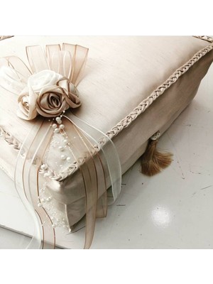 About The Perfect El Örgüsü Bohça ve Hurç Seti, Şık ve Kullanışlı Çeyizlik Hediyelik Seçenekleri