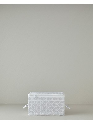 About The Perfect Gri Dotsy Hurç, Şık ve Pratik Seyahat ve Günlük Kullanım Için Ideal Seçenek