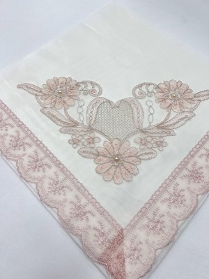 About The Perfect Şık Güpürlü Dantel Taşlı Krem Saten Bohça, Çeyizlik ve Lüks Tasarım