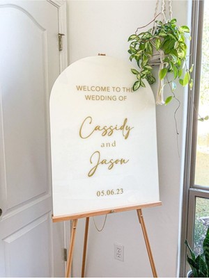 Şık 80X50 cm Beyaz Ahşap ve Gold Pleksi Karşılama Panosu