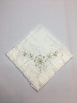 About The Perfect Fransız Güpürlü Krem Monoray Kumaş, Çeyizlik Bohça, Zarif ve Şık Tasarım