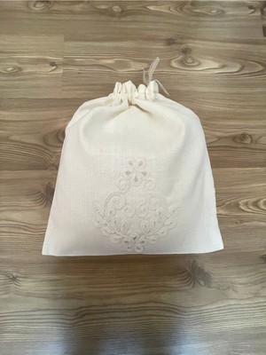 About The Perfect Şeffaf Çamaşır Kesesi, 37X41 Cm, Krem Gardenya Keten, Güvenli ve Şık Saklama