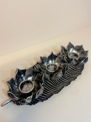 Şık Üçlü Lotus Mumluk Seti, Gümüş-Eskitme Dekoratif Tasarım