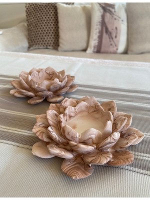 Şık Lotus Çiçeği Mumluk, Dekoratif ve Hediye Seçenekleriyle Evinizin Vazgeçilmezi