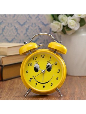 Renkli Gülen Yüz Emojili Işıklı Metal Masa Saati, Şık ve Neşeli Tasarım
