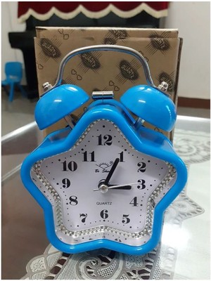 Mavi Yıldız Tasarımlı Şık Çalar Saat, Modern ve Şık Ev Dekorasyonu Için Ideal