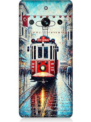 Realme 11 Pro Uyumlu Yağmurlu Sokakta Kırmızı Tramvay  Desenli Silikon Kılıf