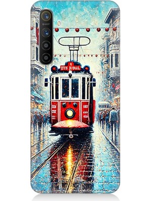 Realme Xt Uyumlu Yağmurlu Sokakta Kırmızı Tramvay  Desenli Silikon Kılıf