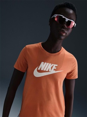 Nike DX7906 828 Nsw Clup Ss Tee Kadın T-Shirt