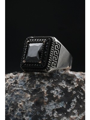 Kare Siyah Zirkon Taşlı Grek Desenli 925 Ayar Gümüş Erkek Yüzük 901922