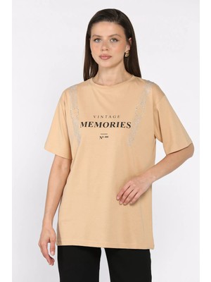 Bisiklet Yaka Baskılı Taşlı Kadın Tişört P-00017448