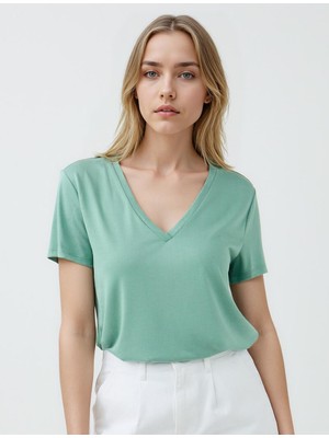 Jimmy Key Yeşil V Yaka Kısa Kollu Örme Modal Tişört