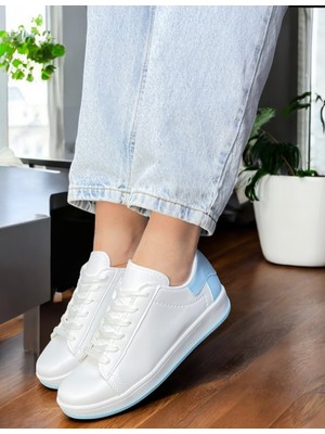 Beyaz Mavi Kadın Sneaker AIR22